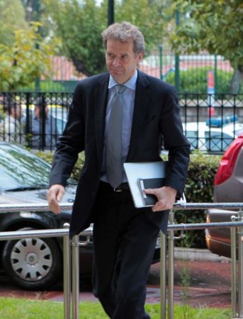 Τόμσεν: «Κυνηγήστε τους “μεγάλους” που δεν πληρώνουν»