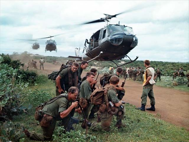 Τζέφρι Ενγκελ: «Και ο Κένεντι θα έκανε τα ίδια στο Βιετνάμ»
