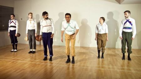 Πεινασμένοι καλλιτέχνες στο «Room Service»