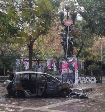 Μέσα σε 3,5 χρόνια κάηκαν 58 αυτοκίνητα στα Εξάρχεια