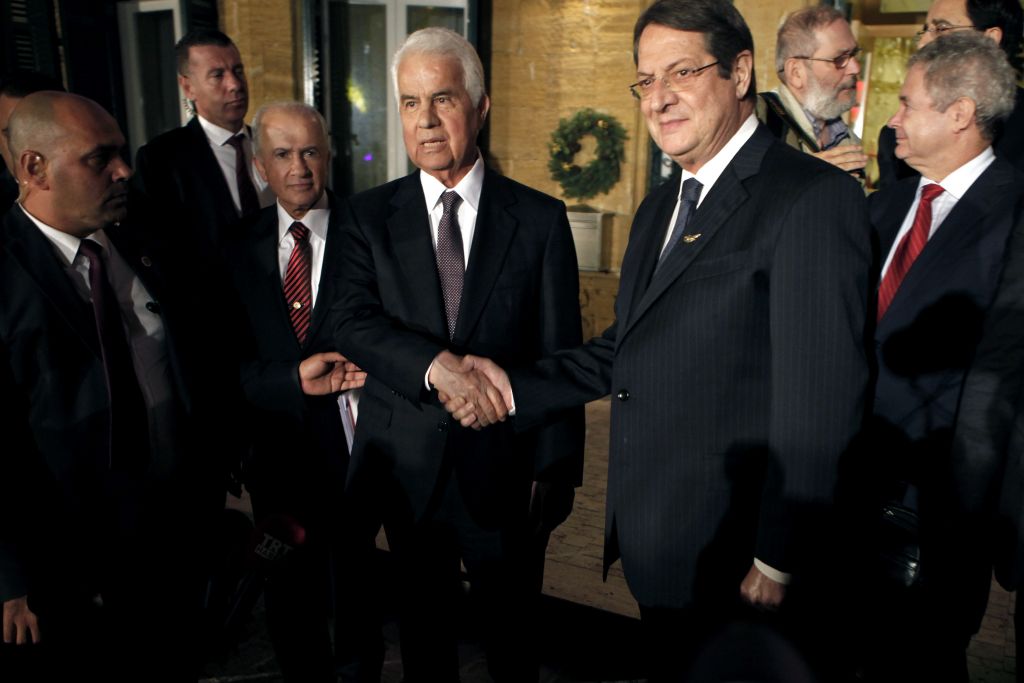 Κυπριακό: Σε 30 σημεία τουλάχιστον έχουν αποκλίσεις οι προτάσεις