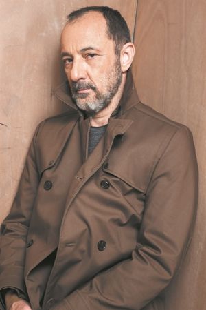 «Προτιμώ να είμαι αφελής παρά καχύποπτος»