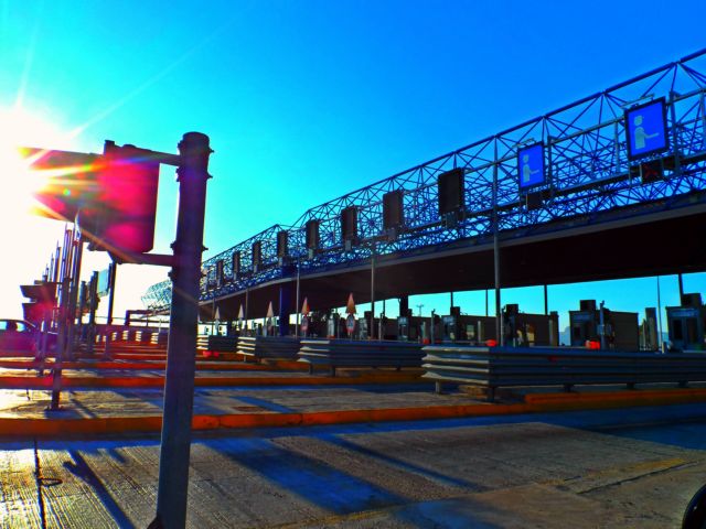 «Καβγάς» Χρυσοχοΐδη – Καπερνάρου για παραδρόμους και διόδια