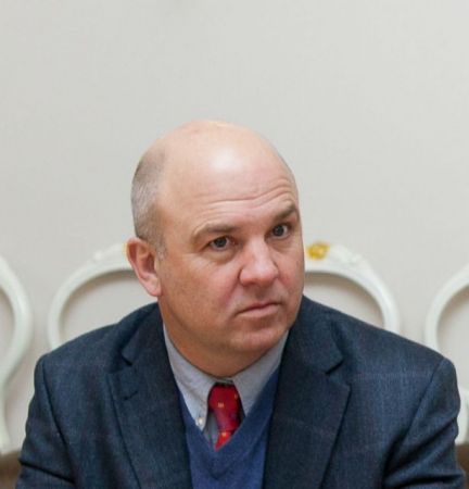 Μουϊζνιεκς: «Σκληρό πλήγμα στην πολυφωνία τυχόν κλείσιμο του ΔΟΛ»