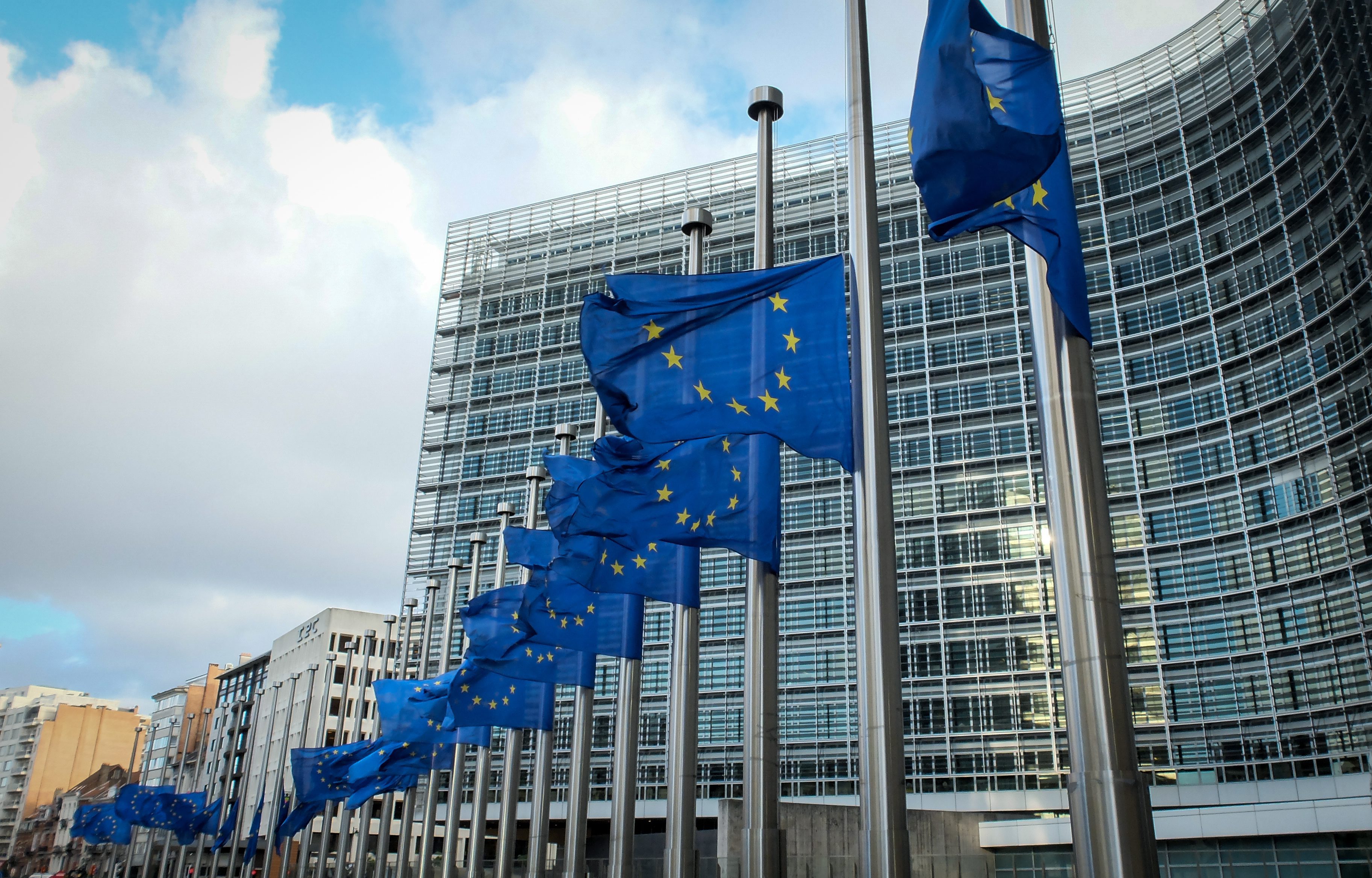 Εξοδος 6 χωρών-μελών της ΕΕ από τη διαδικασία υπερβολικού ελλείμματος