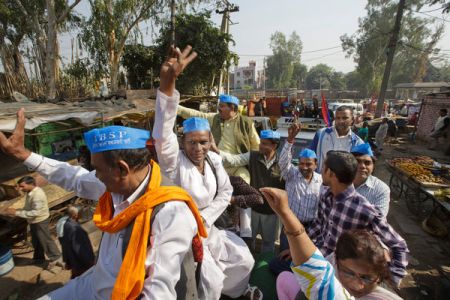 Ραμές Κουμάρ Λίλι: Ενας ευνούχος πολιτικός σπάει τα ταμπού στην Ινδία