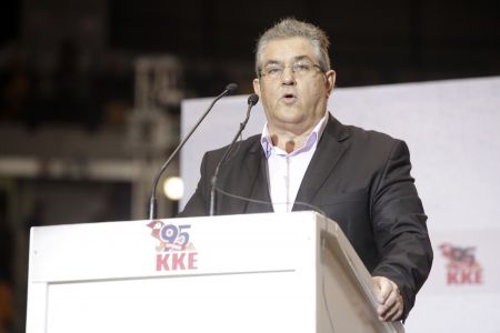 Κουτσούμπας: «Κανένα χαράτσι, κανένας φόρος» για τους Κεφαλλονίτες