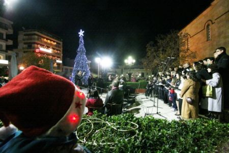 Χριστουγεννιάτικες εκδηλώσεις σε Μοσχάτο – Ταύρο και Νίκαια – Αγ. Ι. Ρέντη