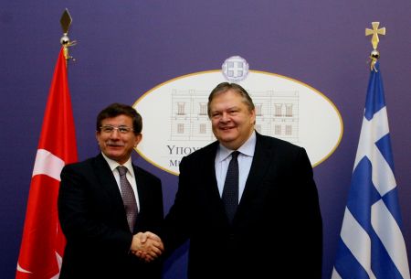 Η ΑΟΖ στο τραπέζι των διερευνητικών επαφών