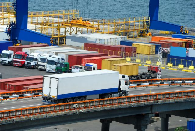 ELSTAT: Trade deficit amounted to 4.7 billion euros in Q1 2015