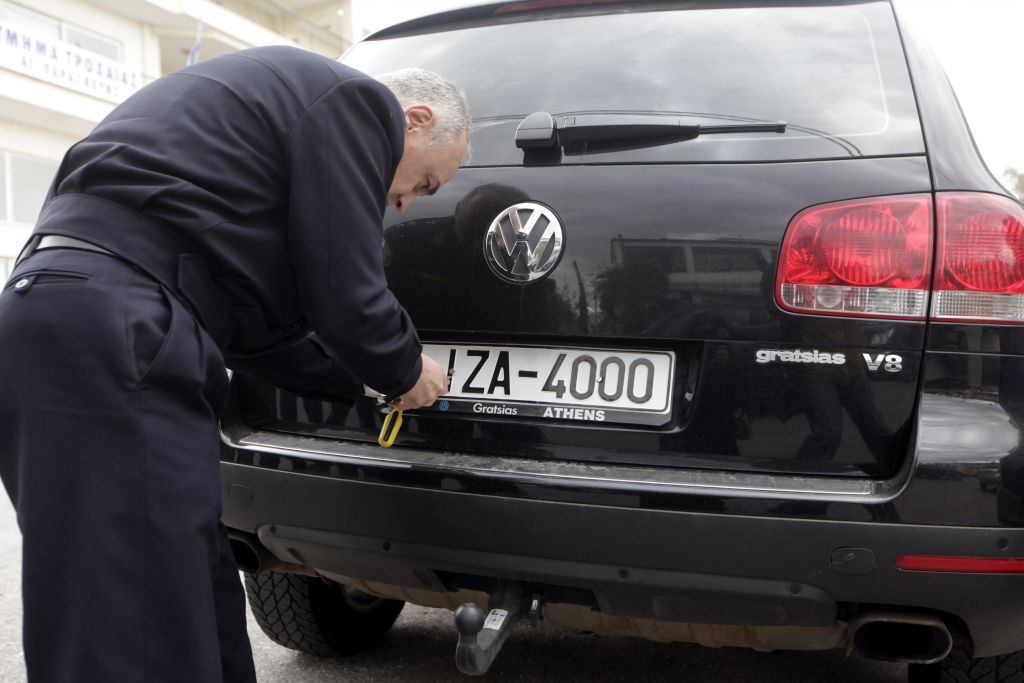 Στο «στόχαστρο» της ΓΓΔΕ ακριβά ΙΧ με βουλγαρικές πινακίδες