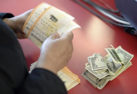 Λαγκάρντ θα εισπράττει 1.000 δολάρια την εβδομάδα για πάντα