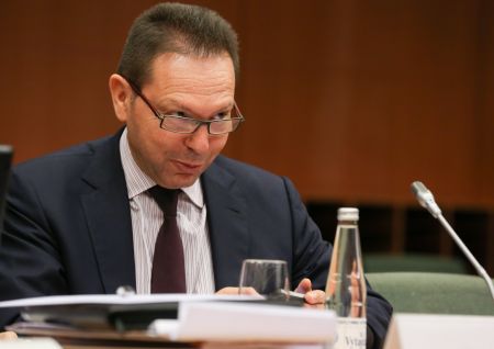 Στουρνάρας: «Aνεργία και φτώχεια παραμένουν υπερβολικά υψηλά»