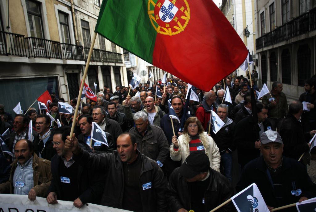 Αρνείται να λάβει τη τελευταία δόση προγράμματος στήριξης η Πορτογαλία