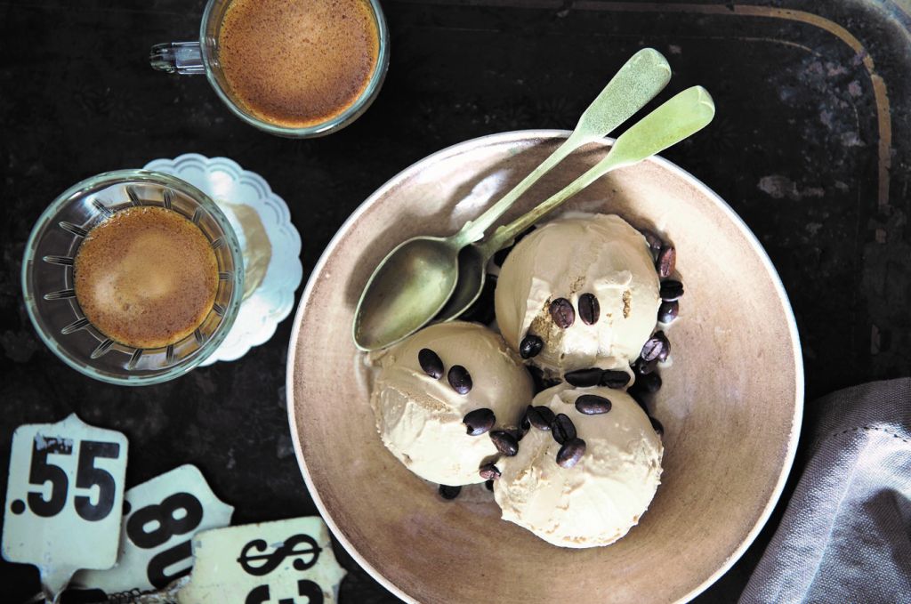 Παγωτό στο χέρι