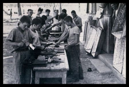 Τα ιδρύματα της Φρειδερίκης και του Φράνκο