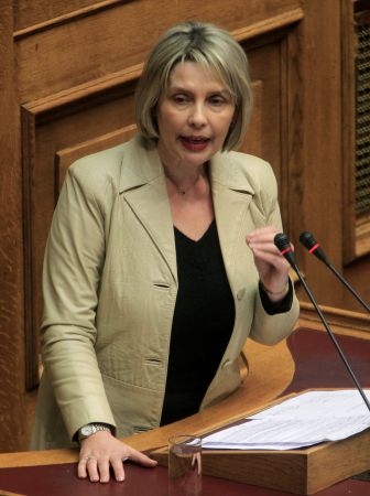 Σεξιστικές συμπεριφορές στη Βουλή καταγγέλλει η Επιτροπή Ισότητας