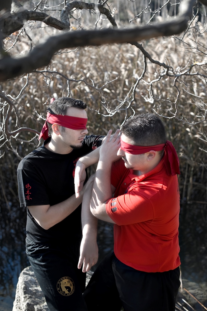 Μαθήματα αυτοάμυνας για άτομα με προβλήματα όρασης