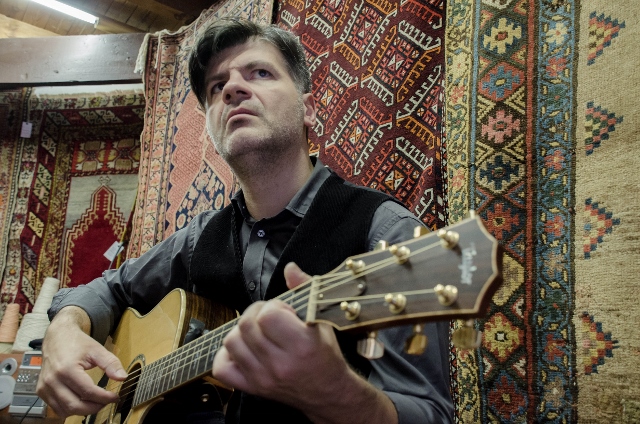 Φ. Δεληβοριάς: «Αρμένικη βίζιτα» στον Πειραιά