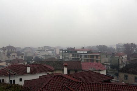 Και σήμερα να μην ανάψουν τα τζάκια στην Αττική ζητά το Περιβάλλοντος