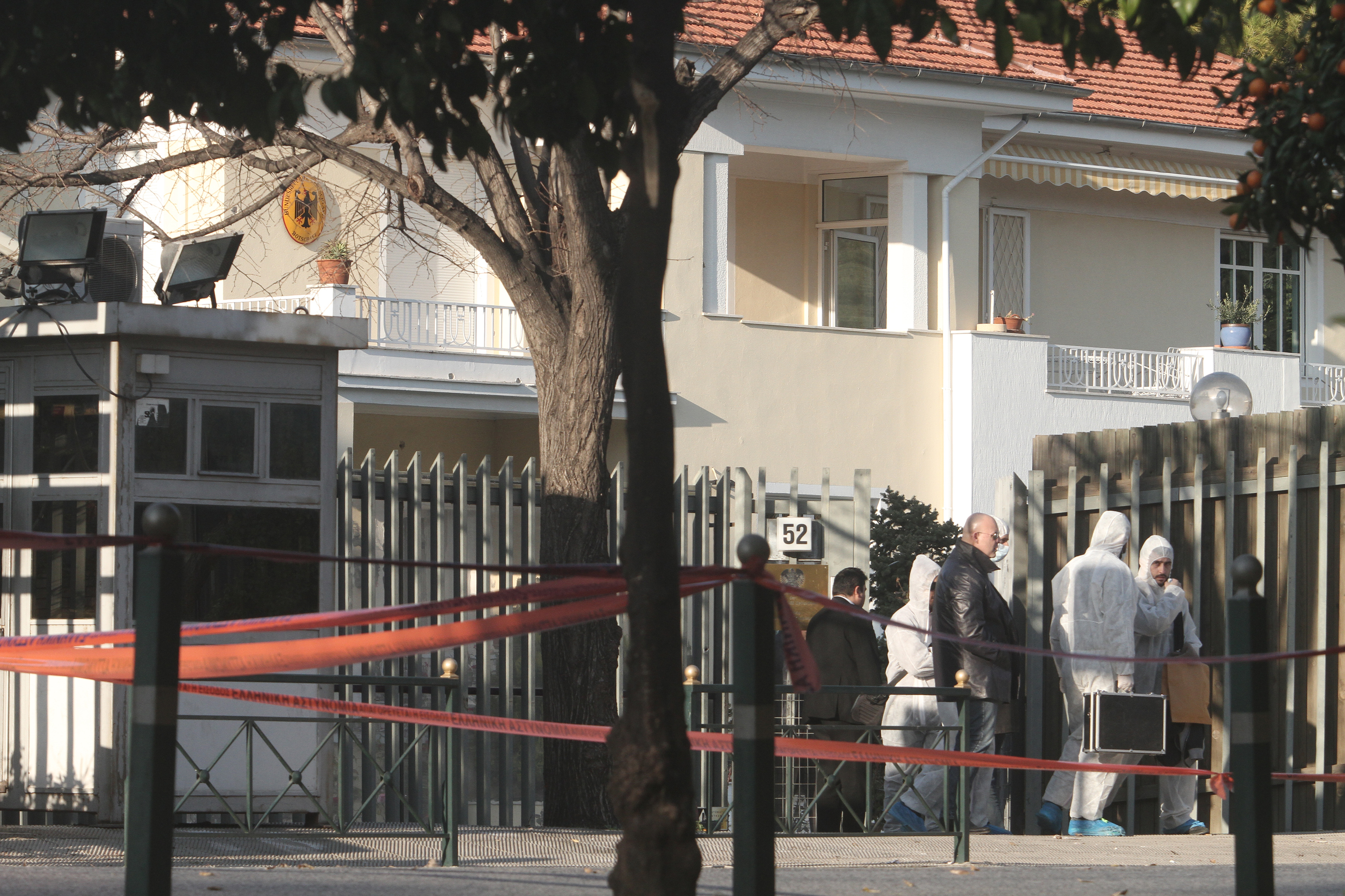 Από στιγμή σε στιγμή η προκήρυξη για την επίθεση στον γερμανό πρέσβη