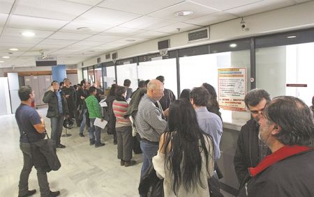 Πάγια ρύθμιση με 24 δόσεις για χρέη σε Εφορία και Ταμεία