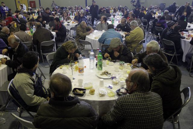 Easter meals for the needy in Athens