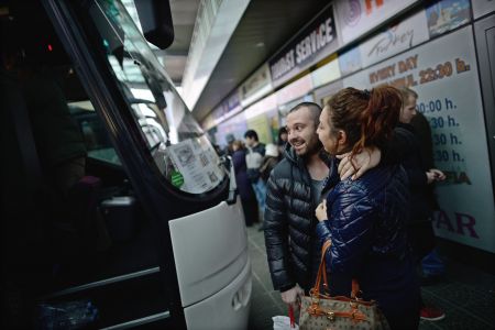 Deutsche Welle: «Χρειαζόμαστε τους μετανάστες στη Γερμανία»