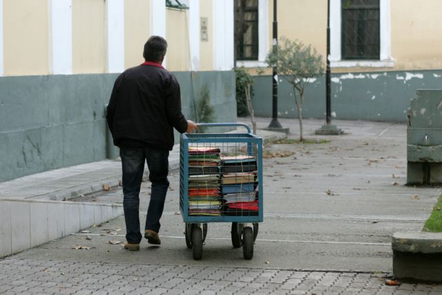Προς Ελβετία και Γερμανία τα εντάλματα σύλληψης Λυγινού και Εσλερ