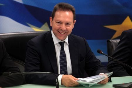 Stournaras rumored to announce “surprise news” for the economy