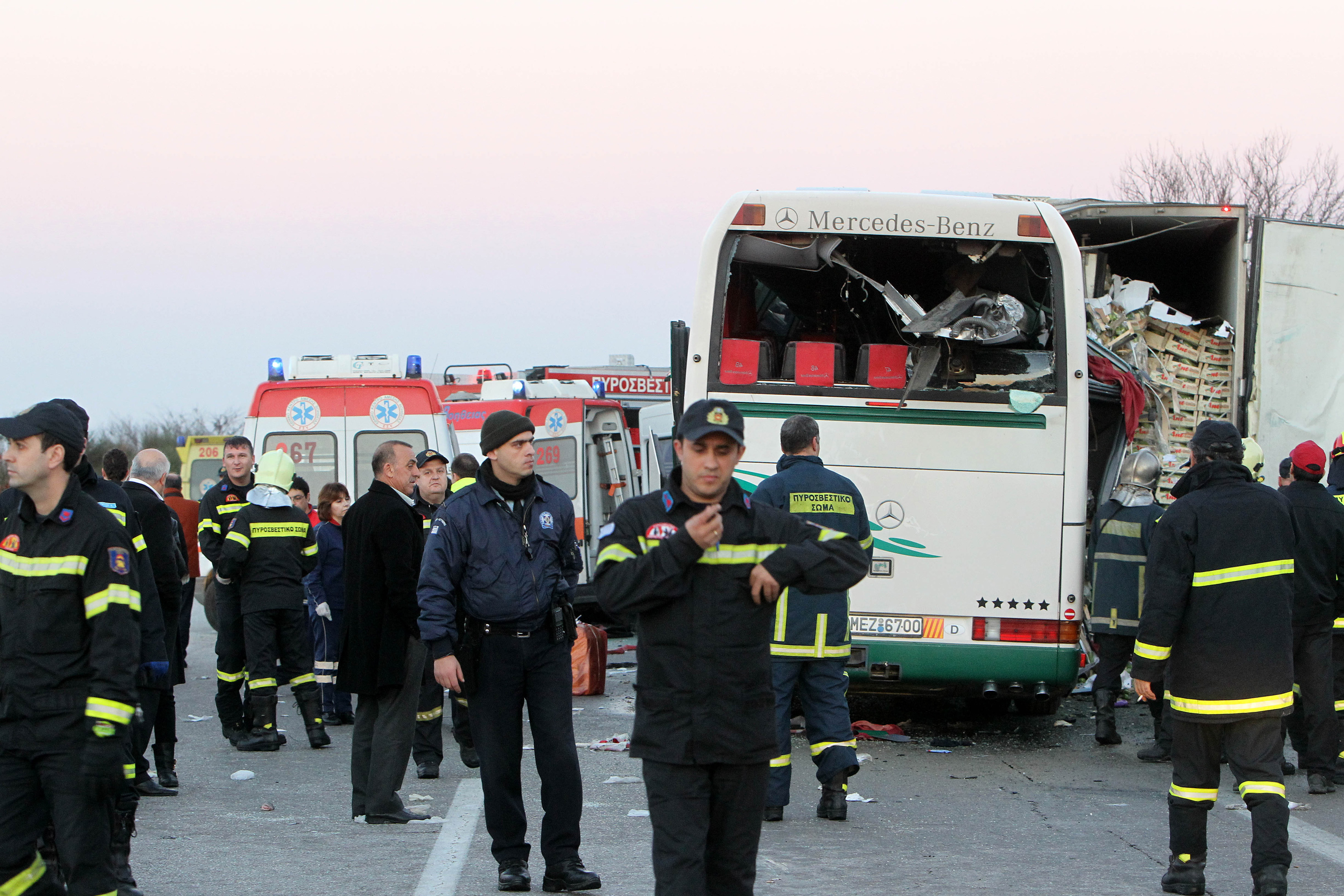 Τροχαίο ατύχημα με λεωφορείο των ΚΤΕΛ Ιωαννίνων-3 τραυματίες