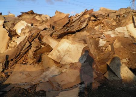 «Ράμπο» περιβάλλοντος:Κατέσχεσαν τόνους αποβλήτων ξυλείας