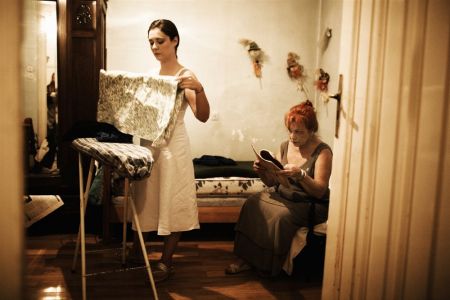 Κερδίστε 5 διπλές προσκλήσεις για την παράσταση «Δύο γυναίκες χορεύουν»