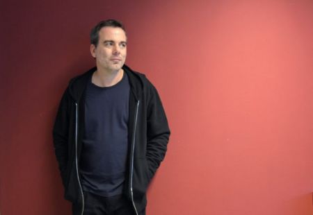 Ντένης Ηλιάδης: Ο Ελληνας που βρήκε τη θέση του στο Χόλιγουντ