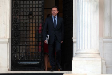 Stournaras rumored to be appointed as Governor of the Bank of Greece