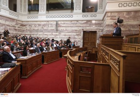 ΣΥΡΙΖΑ: Αμηχανία για την συμφωνία με την τρόικα και επίθεση στον Σαμαρά