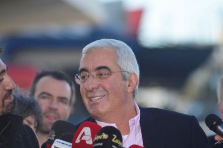 Καμπάνα για την τρόικα