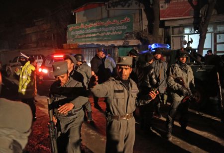 Πολύνεκρη έκρηξη από επίθεση αυτοκτονίας στο κέντρο της Καμπούλ