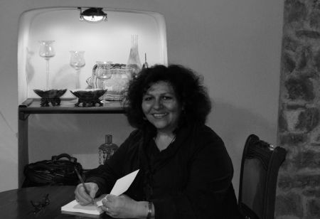 Σκηνές από τον κόσμο της Ελληνίδας