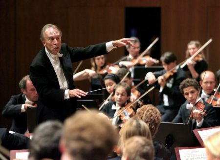 Το «ελληνικό πρόσωπο» του Κλάουντιο Αμπάντο