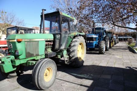 Πέλλα: Έκλεβαν αγροτικά αυτοκίνητα και τα πουλούσαν με άλλα στοιχεία