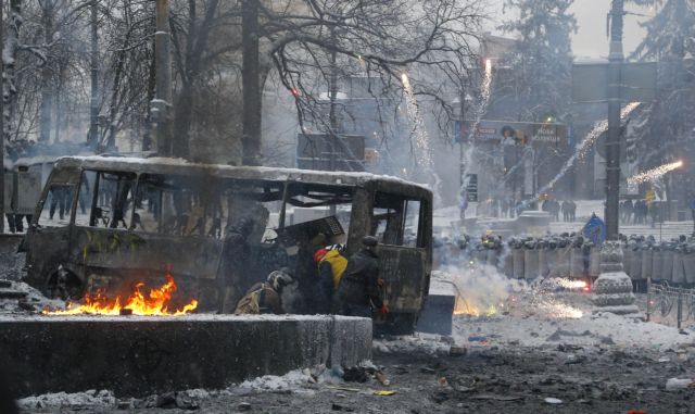 ΒΒC: Τι οδήγησε την Ουκρανία στην κρίση
