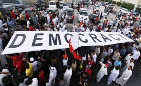 Deutsche Welle: Οι εξεγέρσεις στον πλανήτη θα συνεχιστούν