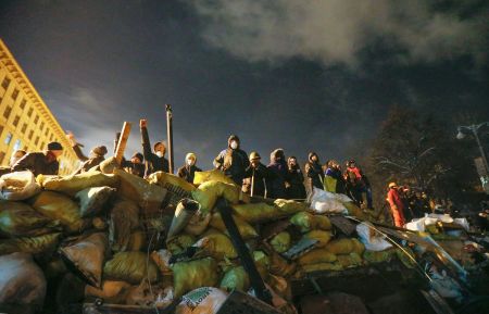 Το Παρίσι καλεί τον Ουκρανό πρέσβη για τη βία στο Κίεβο