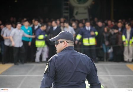 Πρόοδος αλλά παραμένουν τα αρνητικά στοιχεία στην αντιμετώπιση των προσφύγων