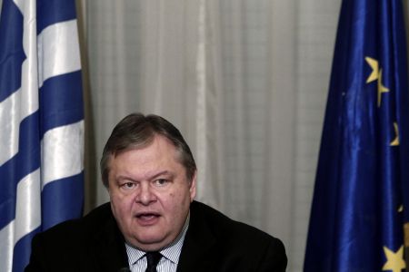 Ο Βενιζέλος κατηγορεί την ΔΗΜΑΡ ότι λειτουργεί παρασιτικά