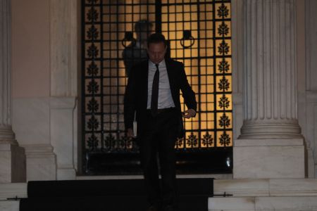 Ελπίδες για συμφωνία με την τρόικα την Τρίτη