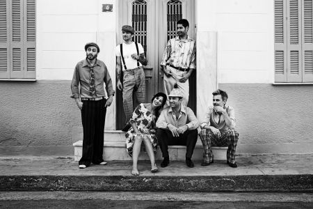 Οι GadjoDilo «Αυτοπροσώπως» στον Νίκο Θρασυβούλου