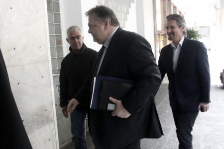 Ευ. Βενιζέλος: Αντισυνταγματική η πρόταση Τσίπρα για εθνικές εκλογές – Παραποίηση του κοινοβουλευτικού πολιτεύματος