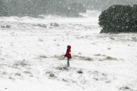 «Αγριεύει» ο καιρός, με χιόνια η άφιξη του 2015